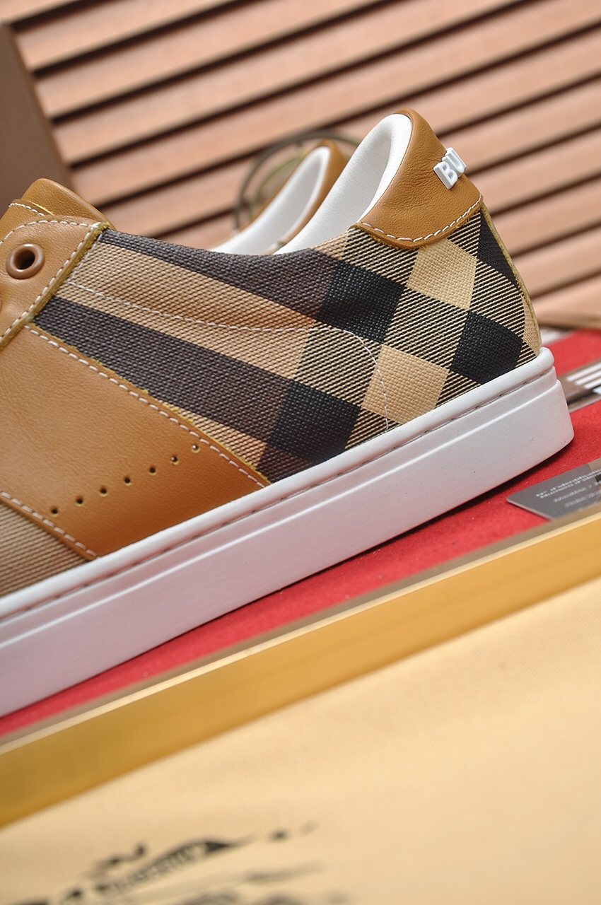 Burberry Tan Plaid Low-Top Sneakers - White Sole